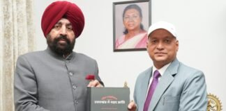 Dehradun:-उत्तराखण्ड मुक्त विश्वविद्यालय के नवनियुक्त कुलपति प्रो.नवीन चन्द्र लोहनी और गोविन्द बल्लभ पंत कृषि एवं प्रौद्योगिक विश्वविद्यालय,पंतनगर के कुलपति डॉ.मनमोहन सिंह चौहान ने राज्यपाल गुरमीत सिंह से की शिष्टाचार भेंट