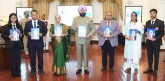 Dehradun:-राज्यपाल गुरमीत सिंह ने इक्फाई विश्वविद्यालय के संस्थापक एवं शिक्षाविद् एन.जे.यासस्वी पर आधारित पुस्तक “फर्स्ट फॉरएवर”का किया विमोचन