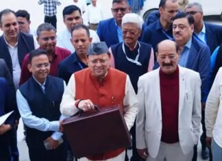 Gairsain:-अनुपूरक बजट पर बोले सीएम धामी ‘सबका साथ,सबका विकास,सबका विश्वास और सबका प्रयास’के मंत्र को आत्मसात करते हुए किया गया है तैयार