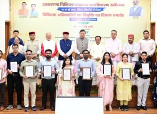 Dehradun:-मुख्यमंत्री पुष्कर सिंह धामी ने 220 चिकित्सा अधिकारियों को सौंपे नियुक्ति पत्र