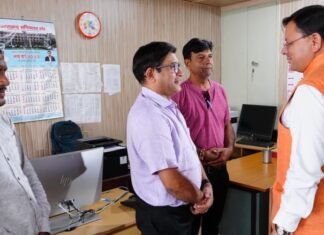 Dehradun:-मुख्यमंत्री पुष्कर धामी ने किया विधानसभा स्थित विभिन्न कार्यालयों का निरीक्षण