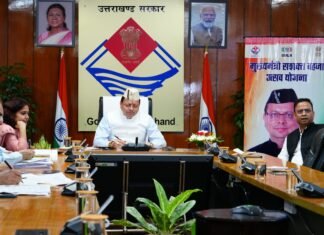 Dehradun:-मुख्यमंत्री पुष्कर धामी ने राज्य के विभिन्न विकास खण्डों में महिला स्वयं सहायता समूहों से किया वर्चुअल संवाद कहा-राज्य की महिलाओं को लखपति दीदी से करोड़पति दीदी बनाने के विजन के साथ मिशन मोड पर कार्य करना होगा