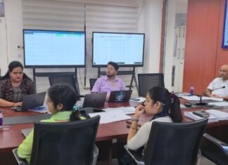 Dehradun:-सचिव आपदा प्रबंधन एवं उपाध्यक्ष ने की जनपदों के साथ बैठक-आपदा में मृत्यु होने के 72 घंटे में आर्थिक सहायता देने के मुख्यमंत्री धामी के स्पष्ट निर्देश