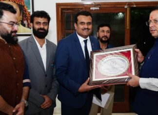 Dehradun:-आइस स्केटिंग एसोसिएशन ऑफ इंडिया के प्रतिनिधिमंडल ने की सीएम धामी से शिष्टाचार भेंट