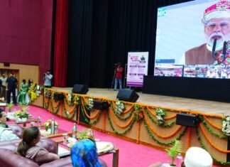 Uttarakhand:-‘स्वस्थ नारी सशक्त परिवार’और ‘आठवें राष्ट्रीय पोषण माह’अभियान का शुभारंभ के अवसर पर देहरादून में वर्चुअल रूप से राज्यपाल गुरमीत सिंह और सीएम धामी ने किया प्रतिभाग