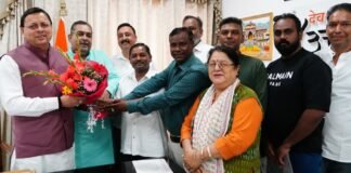 Dehradun:-दिल्ली से लौटे सीएम धामी विधायक और जनप्रतिनिधियों ने की शिष्टाचार भेंट