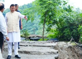 Dehradun:-राज्य आपदा परिचालन केंद्र पहुंचे सीएम धामी की देशभर में हुई अतिवृष्टि की समीक्षा,मसूरी रोड एवं किमाड़ी क्षेत्र का किया स्थलीय निरीक्षण