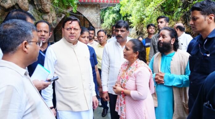 Dehradun:-मुख्यमंत्री पुष्कर सिंह धामी ने टपकेश्वर महादेव मंदिर क्षेत्र में अतिवृष्टि से प्रभावित स्थल का किया निरीक्षण