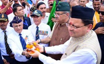 Dehradun:-मुख्यमंत्री पुष्कर धामी ने किया शहीद सम्मान यात्रा 2 का शुभारम्भ कहा-शहीदों के परिजनों के कल्याण के लिए की जा रही है अनेक कल्याणकारी योजनाएं संचालित