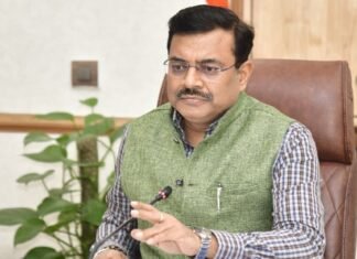 Uttarakhand:-मुख्य सचिव आनन्द बर्द्धन ने विभागों को आउटकम इंडिकेटर्स निर्धारित करने के दिए निर्देश