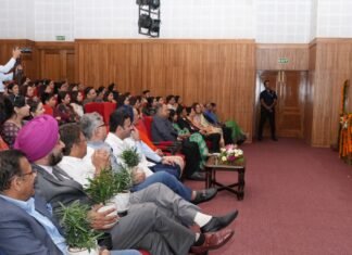 Dehradun:-राजभवन में मानसिक स्वास्थ्य पर जागरूकता कार्यक्रम का आयोजन,राज्यपाल गुरमीत सिंह ने कहा कि मानसिक स्वास्थ्य आज के समय की सबसे बड़ी आवश्यकता