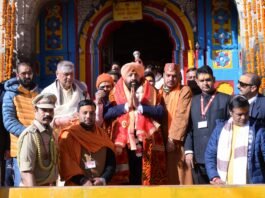 Uttarakhand:-राज्यपाल गुरमीत सिंह ने किया श्री केदारनाथ धाम में बाबा केदार के दर्शन,विशेष रुद्राभिषेक पूजन कर विश्व कल्याण,मानवता की समृद्धि एवं उत्तराखण्ड के सतत विकास के लिए मांगा आशीर्वाद