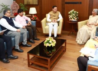 CM Dhami Delhi Visit:-केंद्रीय वित्त मंत्री निर्मला सीतारमण से सीएम धामी ने की भेंट,राज्य से संबंधित विभिन्न महत्वपूर्ण विषयों पर की विस्तृत चर्चा