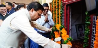 Dehradun:-मुख्यमंत्री पुष्कर धामी ने राज्य आंदोलनकारी शहीदों को अर्पित की श्रद्धांजलि,शहीदों के चित्रों पर पुष्पांजलि अर्पित कर उनके अदम्य साहस और बलिदान को किया नमन