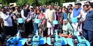 Champawat:-मुख्यमंत्री पुष्कर सिंह धामी ने ‘सशक्त बहना उत्सव’में महिलाओं को किया प्रोत्साहित कहा-“महिलाएँ बनें आत्मनिर्भर उत्तराखण्ड की अग्रदूत”