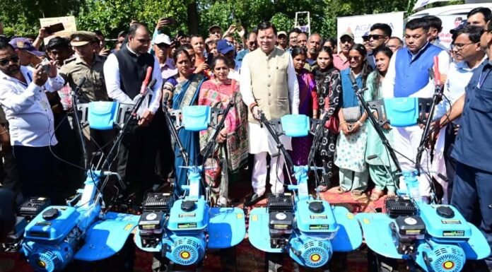 Champawat:-मुख्यमंत्री पुष्कर सिंह धामी ने ‘सशक्त बहना उत्सव’में महिलाओं को किया प्रोत्साहित कहा-“महिलाएँ बनें आत्मनिर्भर उत्तराखण्ड की अग्रदूत”