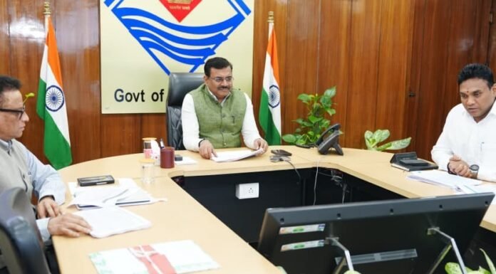 UTTARAKHAND:-मुख्य सचिव आनन्द बर्द्धन की अध्यक्षता में हुई नर्सिंग पाठ्यक्रम संचालन हेतु गठित एम्पावर्ड समिति की बैठक,विभिन्न मेडिकल एवं नर्सिंग कॉलेजों को नर्सिंग कोर्स संचालन एवं सीट वृद्धि की दी गई संस्तुति