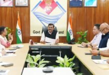 New Delhi:-मुख्य सचिव आनन्द बर्द्धन ने प्रधानमंत्री कार्यालय,चीफ ऑफ डिफेंस स्टाफ,गृह मंत्रालय एवं ग्रामीण विकास मंत्रालय के सचिवों के साथ राज्य हित से जुड़े महत्वपूर्ण विषयों पर की सार्थक चर्चा