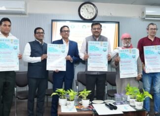 Dehradun:-विज्ञान धाम में प्रस्तावित छठे देहरादून इंटरनेशनल साईंस एंड टेक्नोलॉजी फेस्टीवल के पोस्टर एवं ब्रोशर का मुख्य सचिव आनंद बर्द्धन ने किया विमोचन