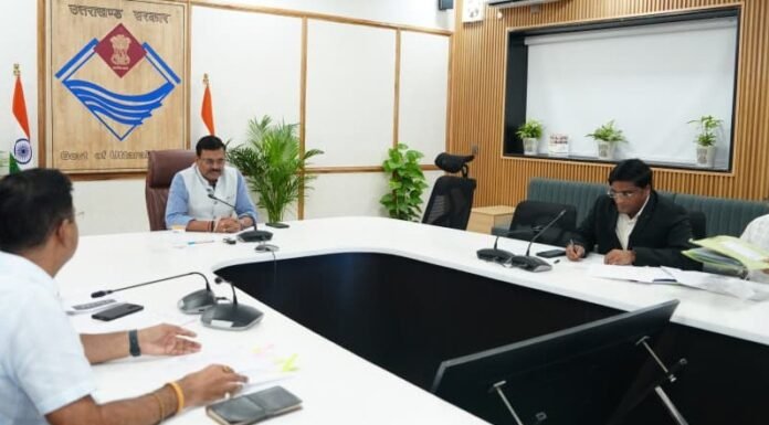 Dehradun:-मुख्य सचिव आनन्द बर्द्धन ने आयोजित की विभिन्न विभागों के प्रस्तावों को लेकर व्यय वित्त समिति की बैठक,विभागों के प्रस्तावों को दी मंजूरी