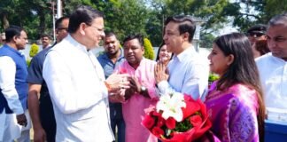 Diwali 2025:-विधानसभा अध्यक्ष रितु खंडूरी,राज्यसभा सांसद महेंद्र भट्ट,विधायकों एवं विभिन्न क्षेत्रों से आए लोगों ने सीएम धामी से मुलाकात कर दी दीपावली की शुभकामनाएं