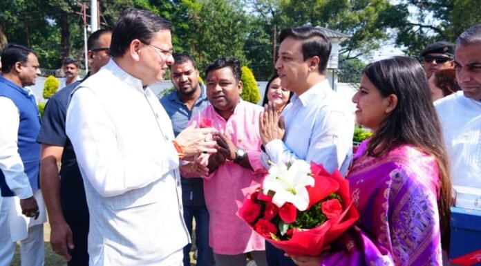 Diwali 2025:-विधानसभा अध्यक्ष रितु खंडूरी,राज्यसभा सांसद महेंद्र भट्ट,विधायकों एवं विभिन्न क्षेत्रों से आए लोगों ने सीएम धामी से मुलाकात कर दी दीपावली की शुभकामनाएं