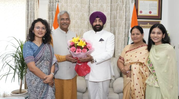 Diwali 2025:-सांसद त्रिवेन्द्र सिंह रावत ने राज्यपाल गुरमीत सिंह से शिष्टाचार भेंट कर दी दीपावली की शुभकामनाएं