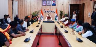 UTTARAKHAND:-चौखुटिया में स्वास्थ्य सेवाओं को सुदृढ़ करने हेतु आंदोलन कर रहे प्रतिनिधिमंडल ने सीएम धामी से की भेंट,मुख्यमंत्री चौखुटिया के संबंध में जल्द ही स्वास्थ्य विभाग की करेंगे समीक्षा