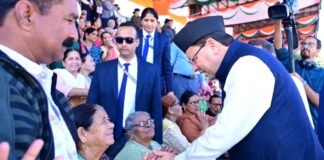 Rajat Jayanti Uttarakhand:-राज्य स्थापना रजत जयंती वर्ष के अवसर पर राज्य आंदोलनकारियों और शहीदों के परिजन सम्मानित,राज्य आंदोलनकारी और उनके आश्रितों की पेंशन बढ़ाने की घोषणा