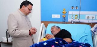 Dehradun:-मुख्यमंत्री पुष्कर सिंह धामी ने अस्पताल में भर्ती UKD नेता एवं पूर्व विधायक दिवाकर भट्ट का जाना कुशलक्षेम