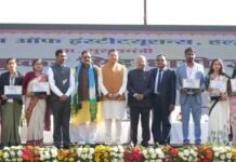 Nainital:-भुजियाघाट में सीएम धामी ने किया काया आयुर्वेदिक मेडिकल कॉलेज एंड हॉस्पिटल में आयोजित अंतर्राष्ट्रीय सम्मेलन PGICON-2025 का शुभारंभ