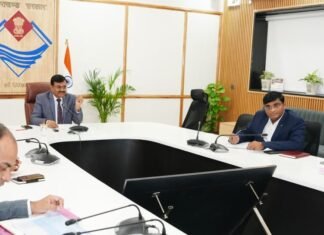 Dehradun:-मुख्य सचिव आनंद बर्धन की अध्यक्षता में हुई उच्चाधिकार प्राप्त व्यय समिति की बैठक