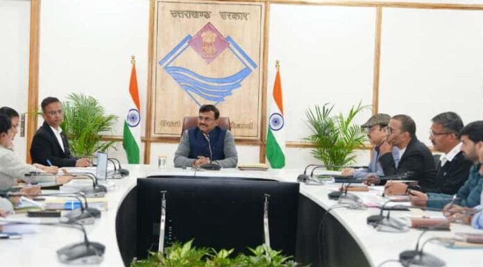 Uttarakhand:-मुख्य सचिव आनंद बर्धन की अध्यक्षता में हुई भागीरथी इको सेंसेटिव जोन निगरानी समिति की बैठक