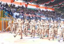 Dehradun:-राज्य स्थापना के रजत जयंती समारोह में राज्यपाल गुरमीत सिंह ने रैतिक परेड की सलामी ली,08 महानुभावों को राज्य गौरव सम्मान से किया सम्मानित