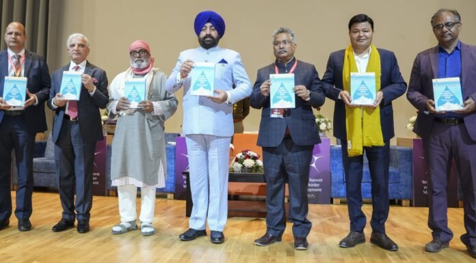 Dehradun:-ग्राफिक एरा डीम्ड विश्वविद्यालय में आयोजित तीन दिवसीय आपदा प्रबंधन विश्व शिखर सम्मेलन-2025 तथा 20वां उत्तराखण्ड राज्य एवं तकनीकी सम्मेलन के समापन कार्यक्रम में शामिल हुए राज्यपाल गुरमीत सिंह