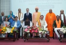 Haridwar:-अंतरराष्ट्रीय संस्कृत सम्मेलन में शामिल हुए सीएम धामी,संस्कृत उत्थान के लिए उच्च स्तरीय आयोग के गठन की घोषणा