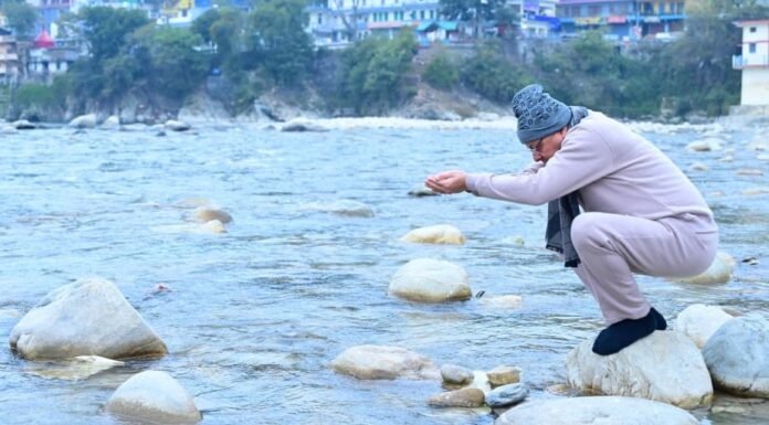 Bageshwar:-मुख्यमंत्री पुष्कर धामी ने किया बागेश्वर में विकास परियोजनाओं का निरीक्षण,खिलाड़ियों का किया उत्साहवर्धन एवं मंदिर में पूजा-अर्चना