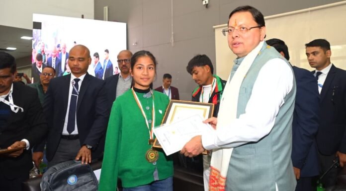 Haldwani:-मुख्यमंत्री पुष्कर धामी ने विश्व दिव्यांग दिवस पर राज्य स्तरीय दक्षता पुरस्कार समारोह,दिव्यांगजनों को किया सम्मानित