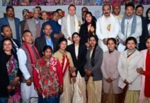 Almora:-सरस्वती शिशु मंदिर ताड़ीखेत में सीएम धामी ने विद्यार्थियों से किया संवाद कहा-2047 का भारत आज के बच्चों के संकल्प से बनेगा