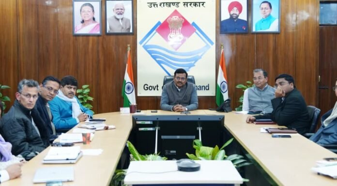 Dehradun:-मुख्य सचिव आनन्द बर्द्धन ने की सेतु आयोग के कार्यों की समीक्षा कहा-उत्तराखण्ड के विकास में राज्य सरकार के थिंक टैंक के रूप में कार्य करेगा