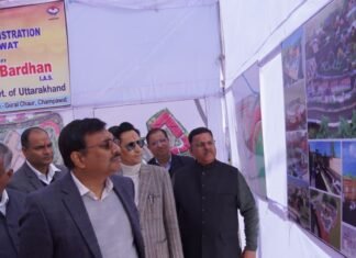 Champawat:-मुख्य सचिव आनन्द बर्द्धन ने गोल्ज्यू कॉरिडोर का भ्रमण कर की विकास कार्यों की प्रगति की समीक्षा