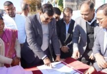 Champawat:-मुख्य सचिव आनन्द बर्द्धन ने लिया पर्यटन समृद्धि और विकास योजनाओं का जायजा