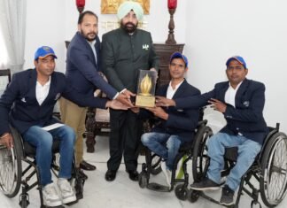 Dehradun:-उत्तराखण्ड यूनाइटेड दिव्यांग क्रिकेट एसोसिएशन के सदस्यों ने राज्यपाल गुरमीत सिंह से की शिष्टाचार भेंट