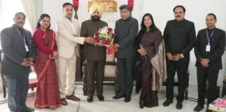 Uttarakhand:-राज्यपाल गुरमीत सिंह से उत्तराखण्ड लोक सेवा आयोग के अध्यक्ष डॉ.रवि दत्त गोदियाल एवं आयोग के अन्य सदस्यों ने की शिष्टाचार भेंट,आयोग का वार्षिक प्रतिवेदन किया प्रस्तुत