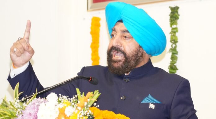 Uttarakhand:-राज्यपाल गुरमीत सिंह ने गणतंत्र दिवस के अवसर पर सभी प्रदेशवासियों को दी हार्दिक बधाई एवं शुभकामनाएँ