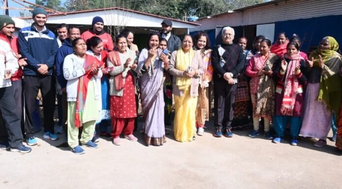 Kotdwar:-विधानसभा अध्यक्ष ऋतु खण्डूडी ने सेवा,समर्पण और सामाजिक सरोकारों को समर्पित करते हुए सादगी एवं गरिमामय वातावरण में मनाया अपना जन्मदिन