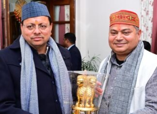 Uttarakhand:-केंद्रीय राज्य मंत्री डॉ.राज भूषण चौधरी ने मुख्यमंत्री पुष्कर सिंह धामी से शिष्टाचार भेंट