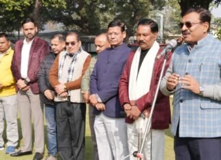 Dehradun:-मुख्य सचिव आनन्द बर्द्धन ने नववर्ष के शुभ अवसर पर सभी प्रदेशवासियों को दी शुभकामनाएं