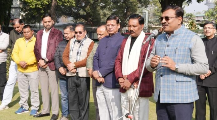 Dehradun:-मुख्य सचिव आनन्द बर्द्धन ने नववर्ष के शुभ अवसर पर सभी प्रदेशवासियों को दी शुभकामनाएं