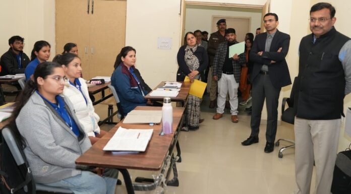 Dehradun:-मुख्य सचिव आनन्द बर्द्धन ने कौशल विकास एवं सेवायोजन विभाग के अंतर्गत स्किल हब सहसपुर का किया दौरा